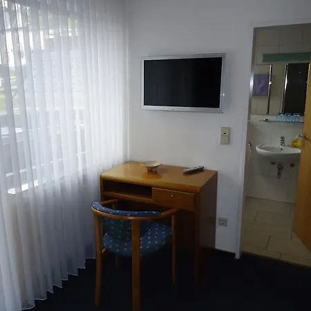 Pensión Leise Garni 3*